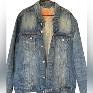 Levi's Classic Blue Denim Jacket Size XXL Great condition!
